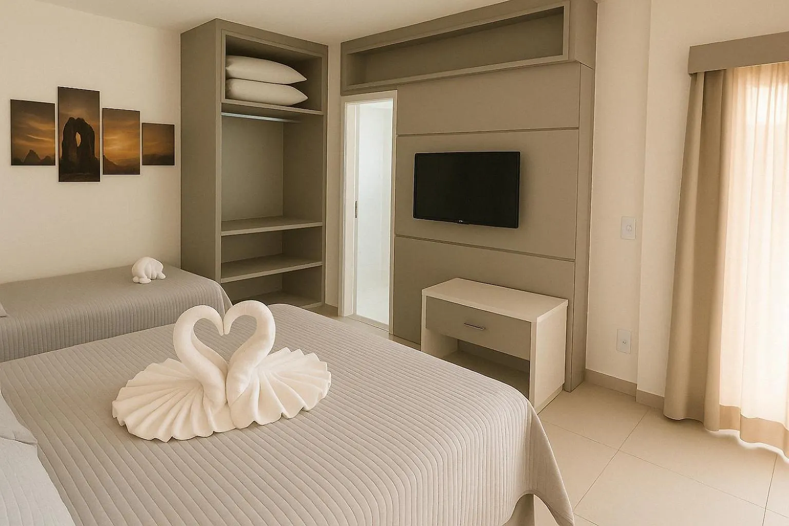 Suite Moderna Golden Dolphin Grand Hotel Caldas Novas Brazil